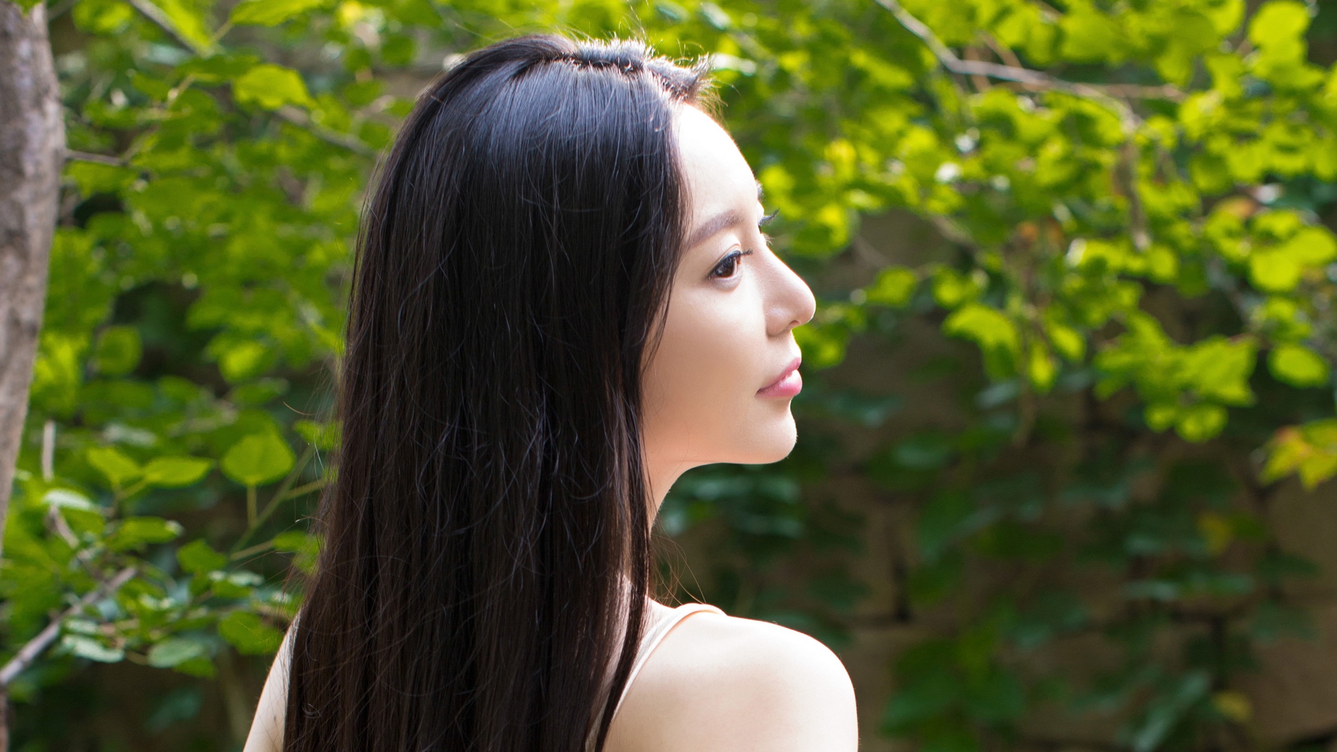 养眼气质美女性感写真桌面壁纸