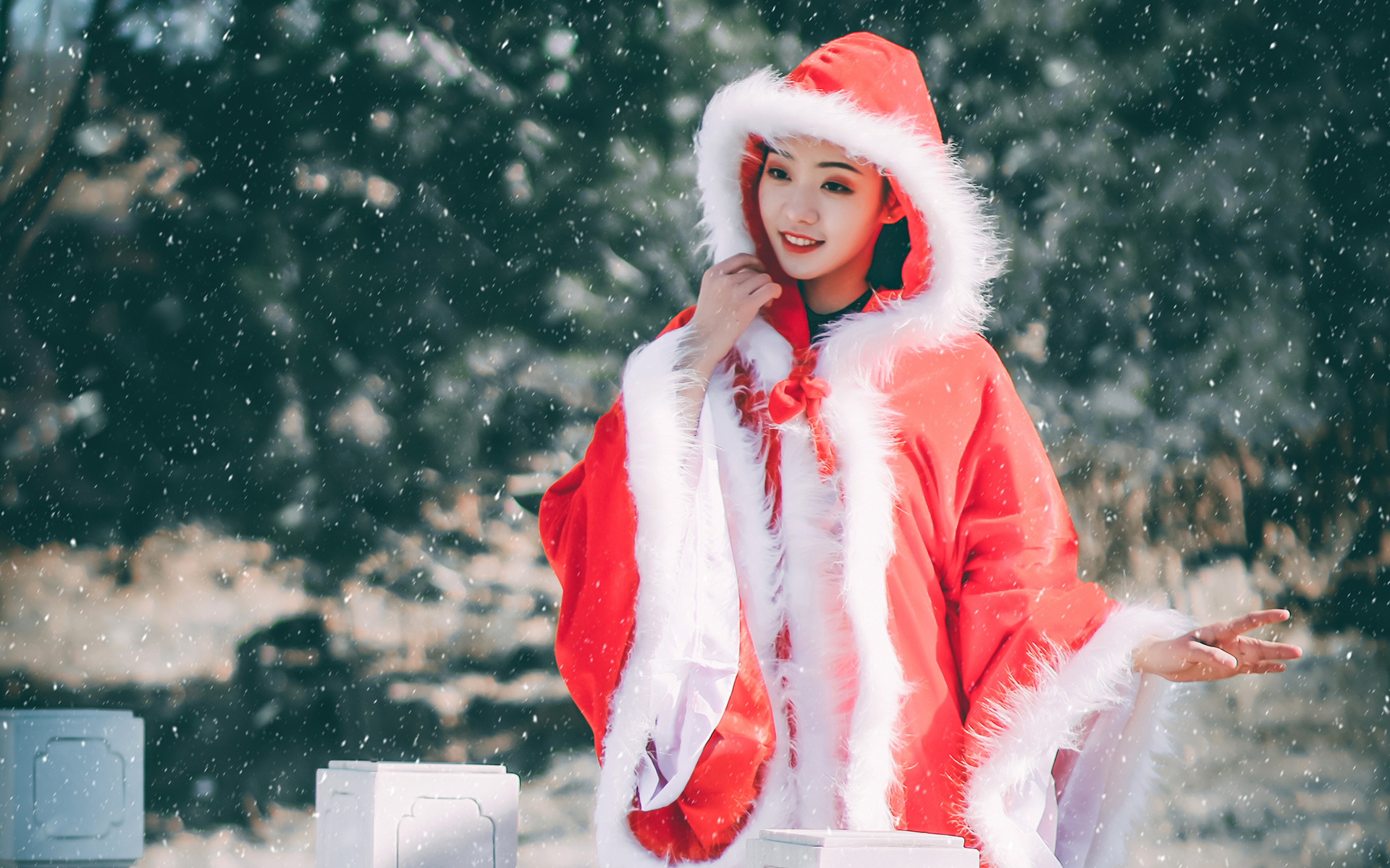 可爱清纯古装美女冬日高清桌面壁纸