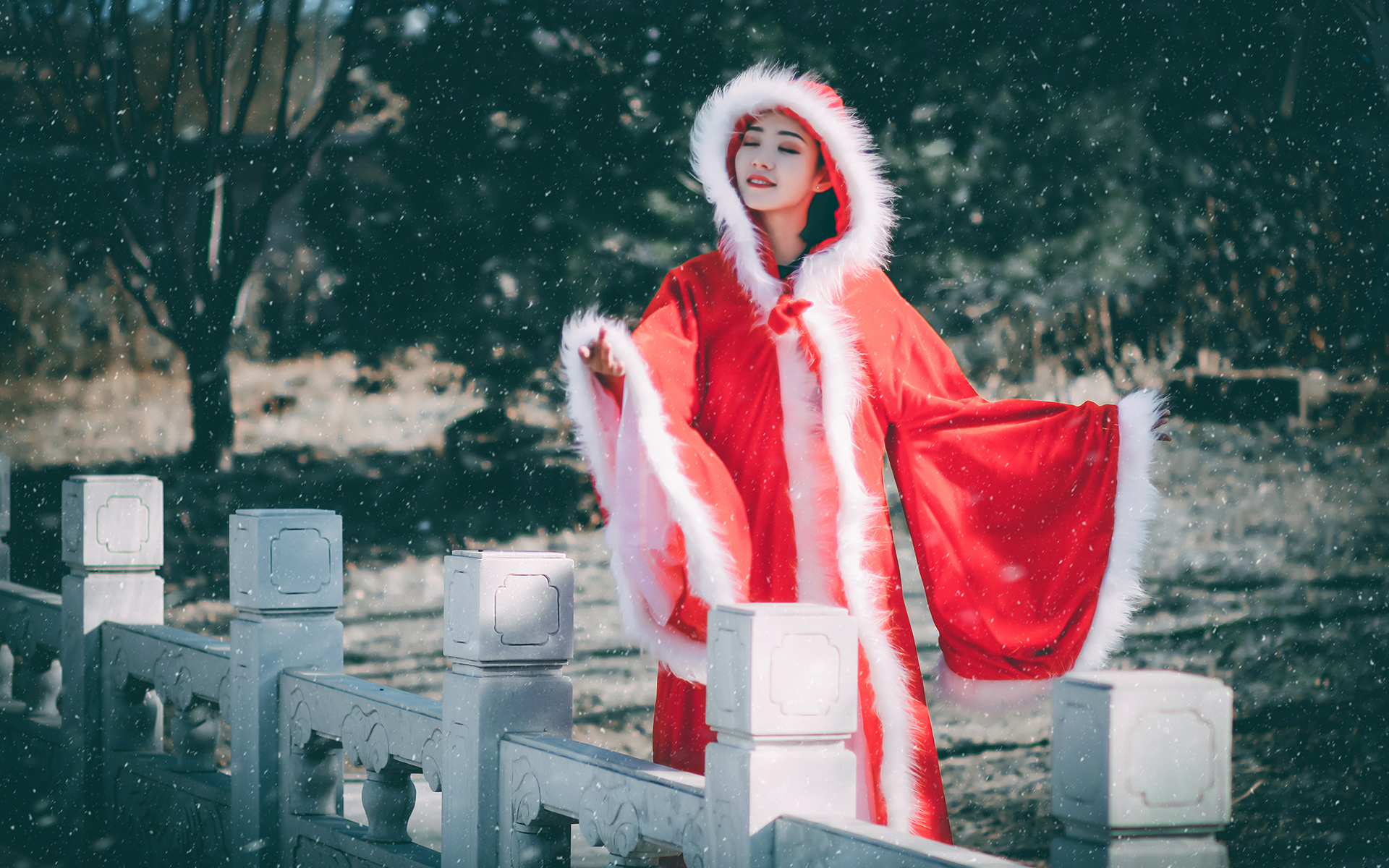 可爱清纯古装美女冬日高清桌面壁纸