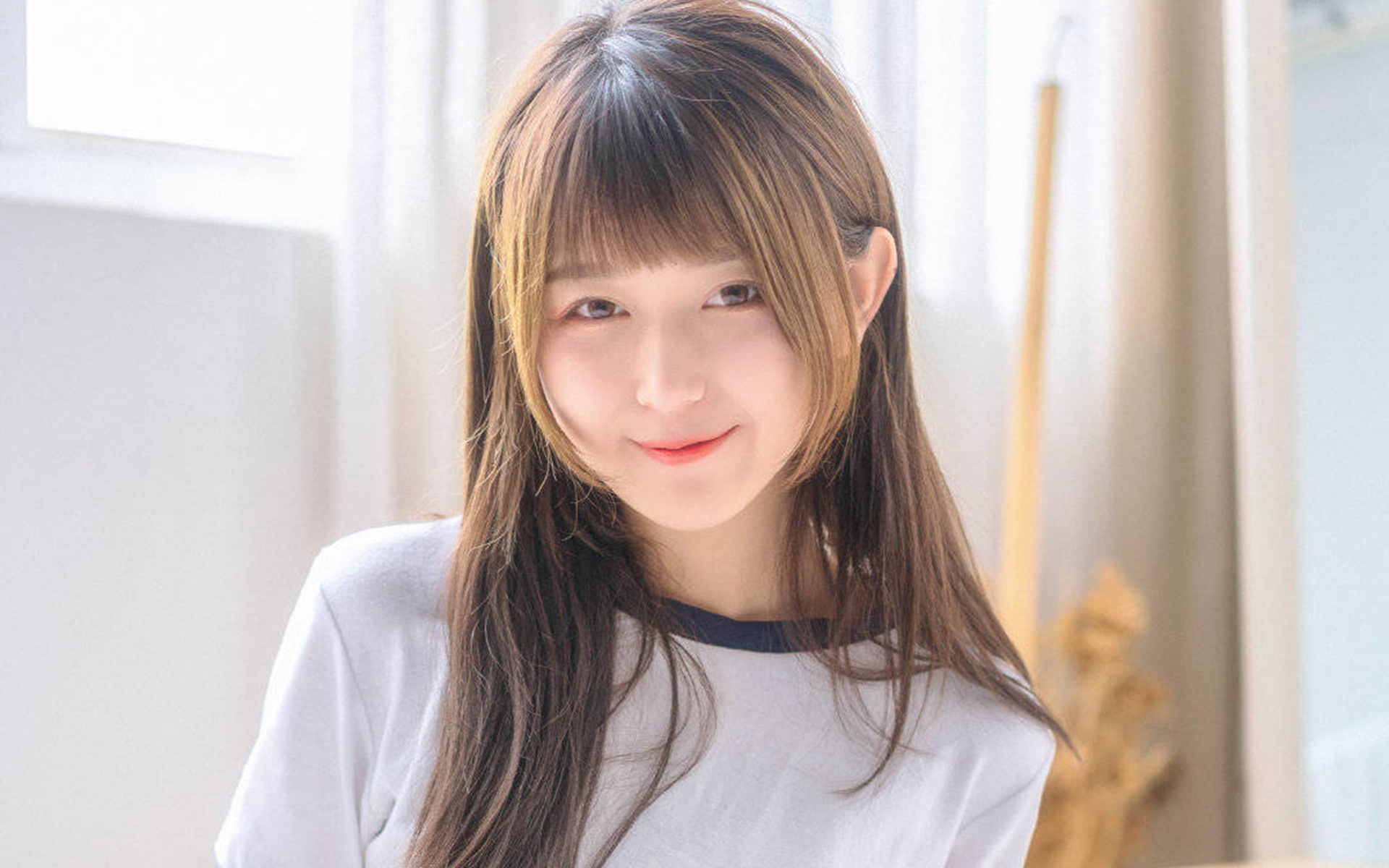 甜美可爱少女唯美高清桌面壁纸