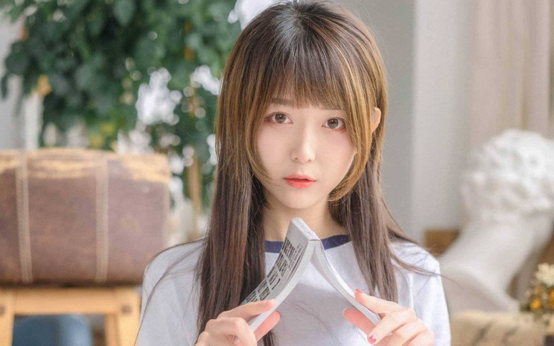 甜美可爱少女唯美高清桌面壁纸